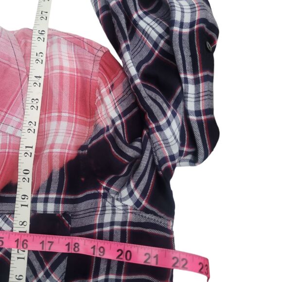 UPCYCLED Flannel with "USA" Embroidered Patch | Large - Picture 4 of 8